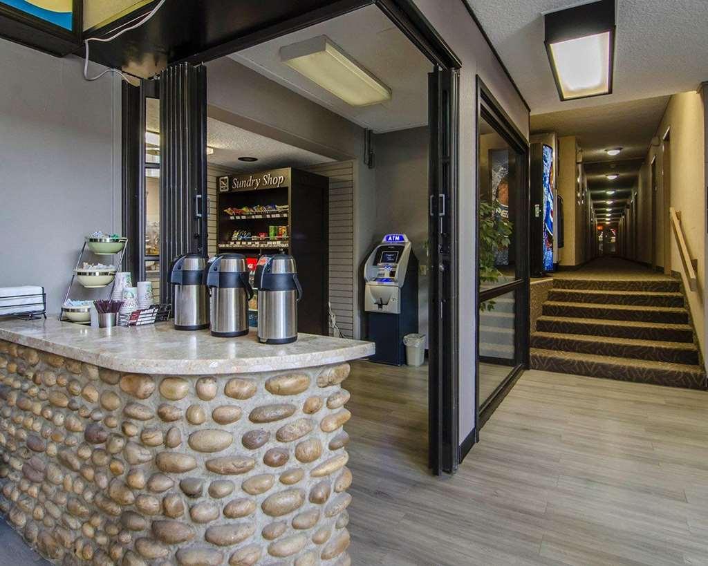 Ramada By Wyndham Whitecourt Ξενοδοχείο Εσωτερικό φωτογραφία