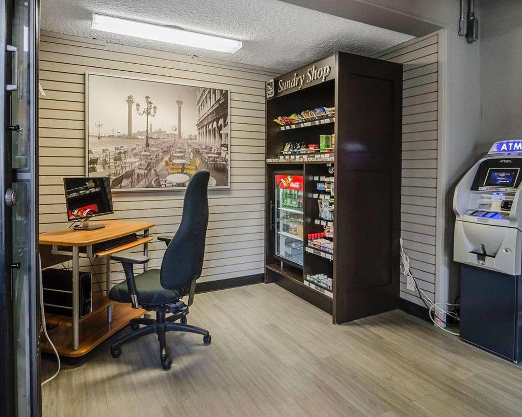 Ramada By Wyndham Whitecourt Ξενοδοχείο Ανέσεις φωτογραφία