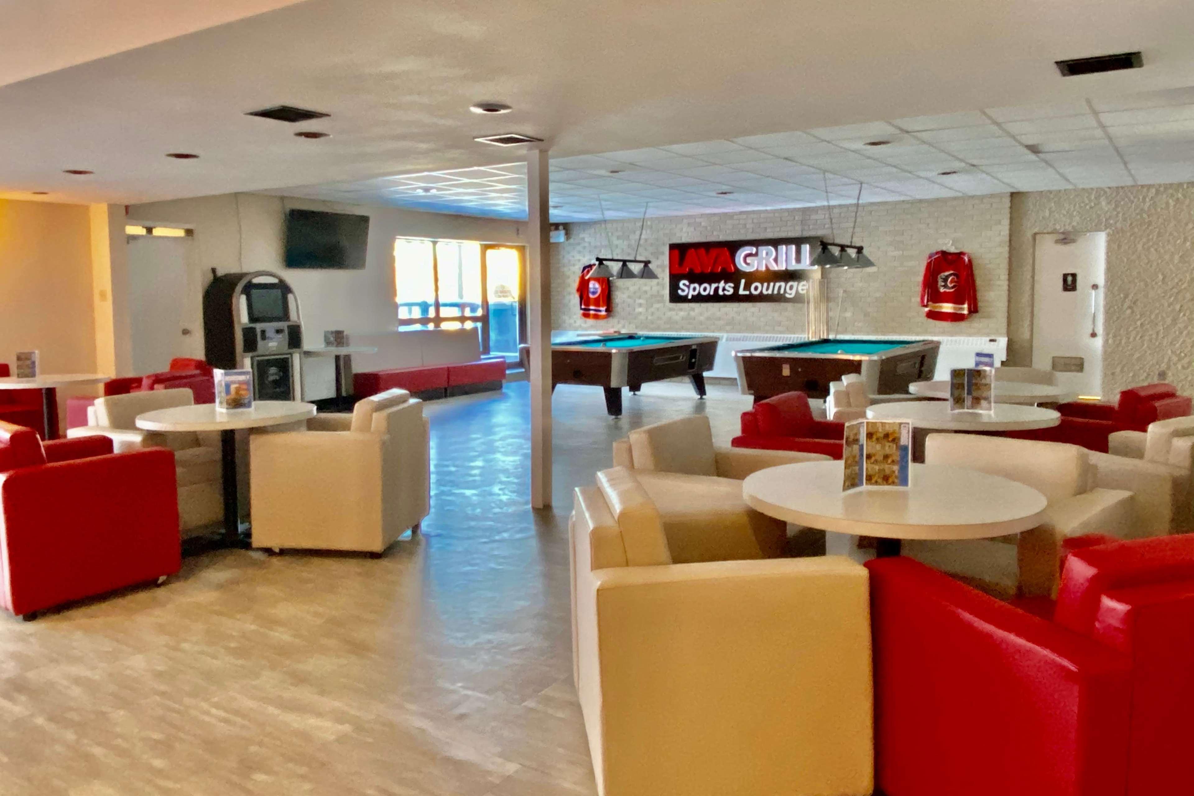 Ramada By Wyndham Whitecourt Ξενοδοχείο Εξωτερικό φωτογραφία
