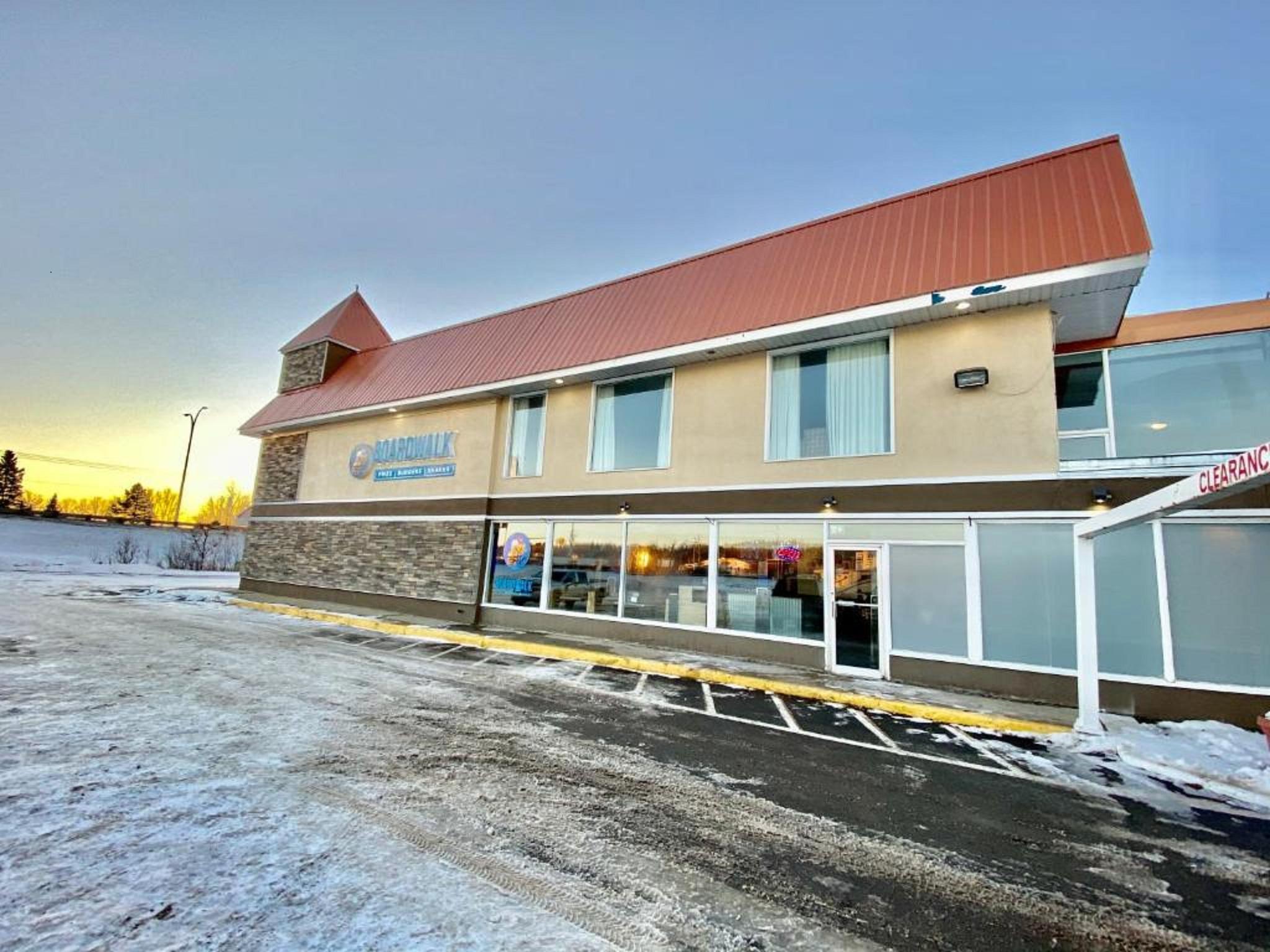 Ramada By Wyndham Whitecourt Ξενοδοχείο Εξωτερικό φωτογραφία