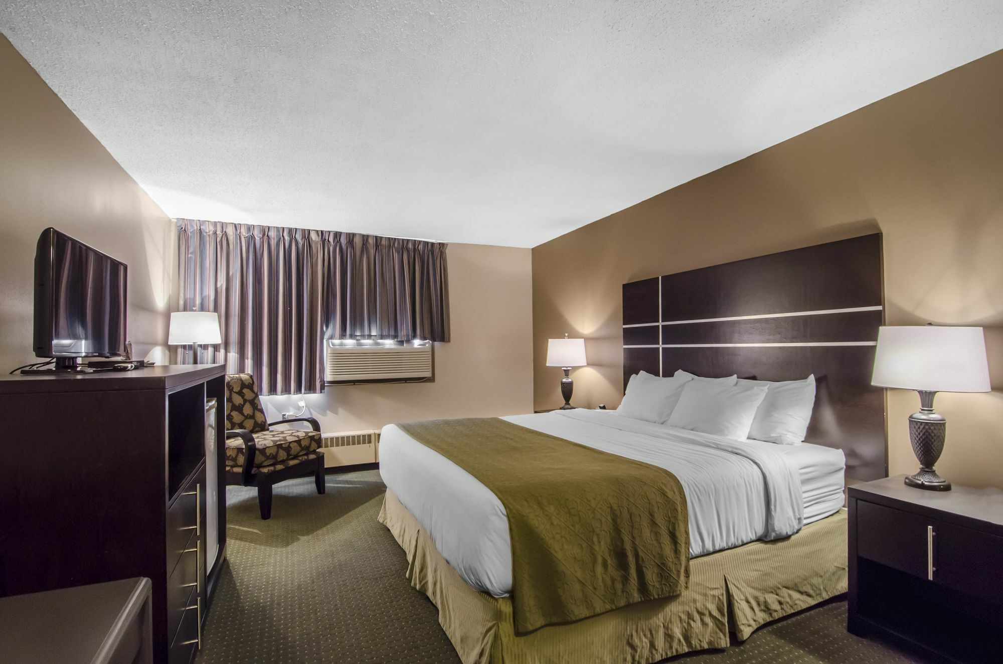 Ramada By Wyndham Whitecourt Ξενοδοχείο Εξωτερικό φωτογραφία